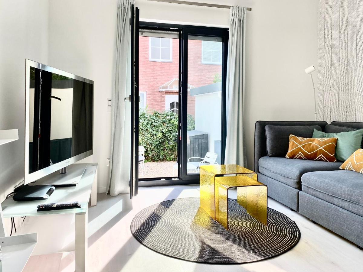 Modernes Apartment, Terrasse Und Garten Am Lilienthalpark Im Suedwesten Berlins Экстерьер фото