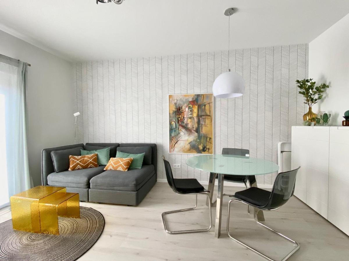 Modernes Apartment, Terrasse Und Garten Am Lilienthalpark Im Suedwesten Berlins Экстерьер фото